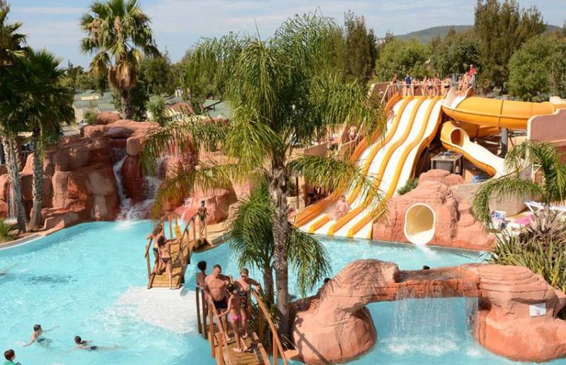 Hébergement de plein air Hyères Camping Tikayan Les Palmiers